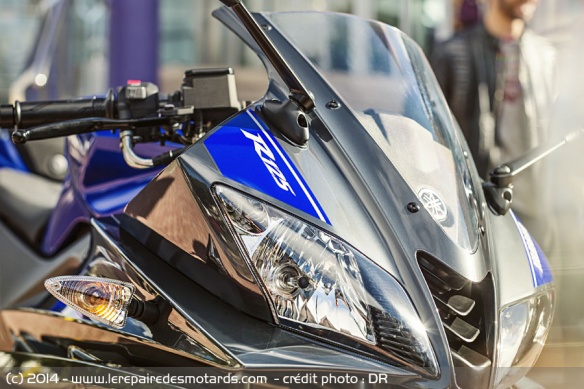 Optique et phare avant YZF R125