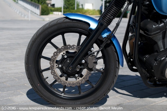 Roue avant de la Yamaha XV 950 Racer