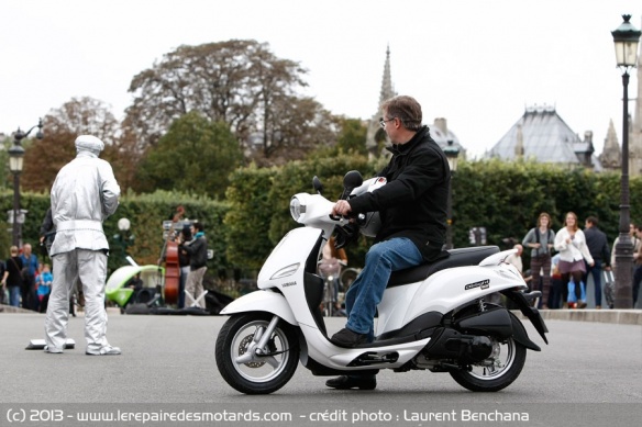 Yamaha D'elight 125