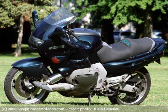 Un paquebot qui vieillit bien. Cette 1000 GTS de 1995 totalise près de 90.000 kilomètres !