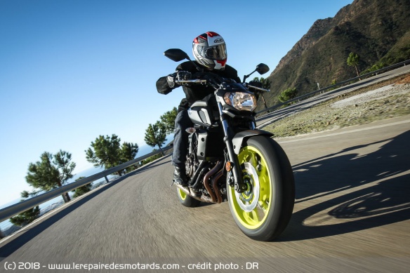 La MT-07 conserve bien son cap à haute vitesse