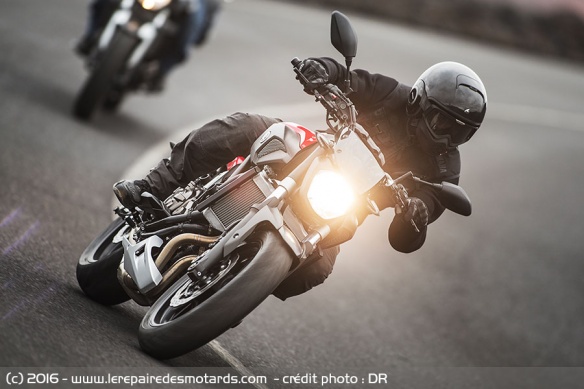 Pilotage Yamaha MT-07