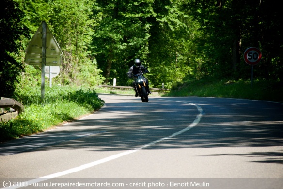 La Yamaha MT-09 SP sur les petites routes