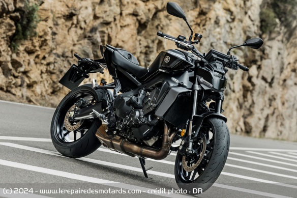 Le roadster Yamaha MT-09 Y-AMT