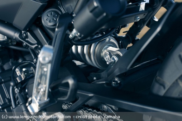 Amortisseur de la Yamaha Niken