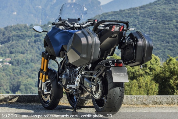 La Yamaha Niken GT