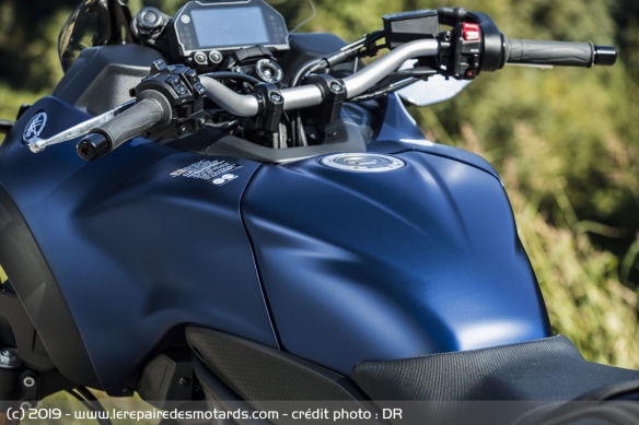 Réservoir de la Yamaha Niken GT