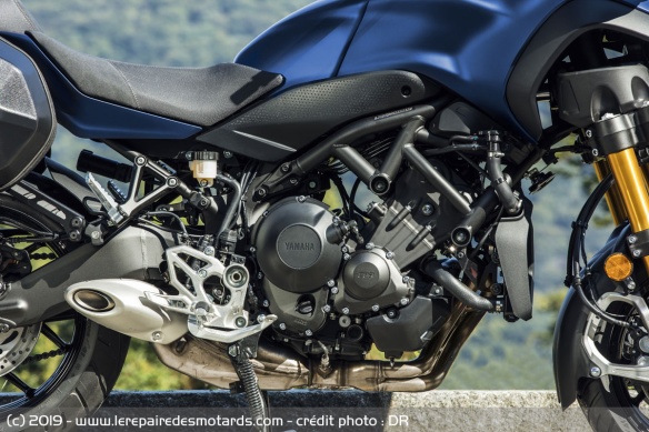 Moteur de la Yamaha Niken GT