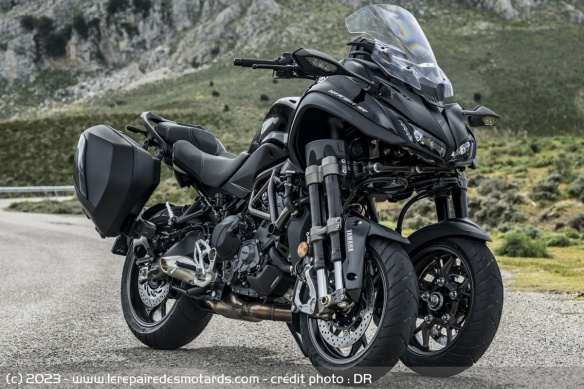 Essai de la Yamaha Niken GT 2023