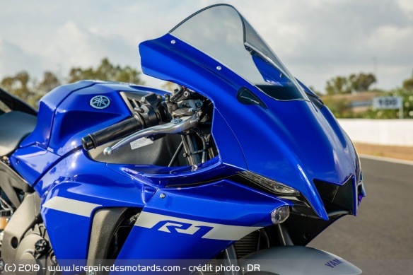 Phares à LED de la Yamaha YZF-R1