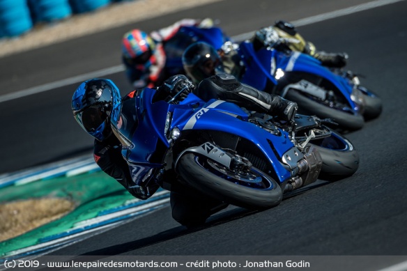 Essai de la Yamaha YZF-R1 sur circuit