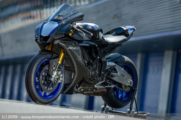 Yamaha YZF-R1M