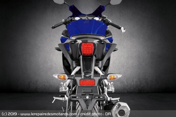 Feu arrière de la Yamaha YZF-R125