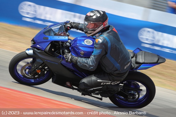 Essai de la Yamaha R125 2023 sur circuit