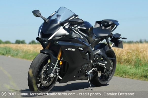 La 600 adopte le look de sa grande soeur R1