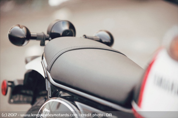 La selle de la Yamaha SCR 950