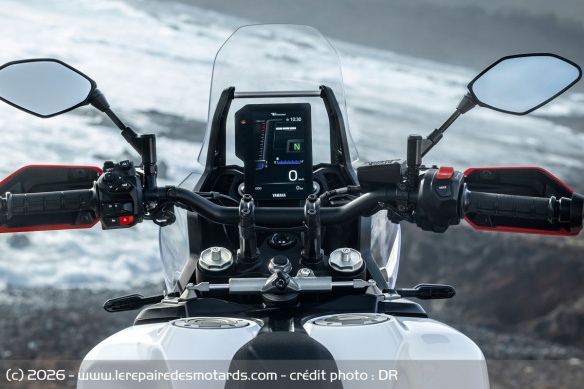 Le poste de pilotage de la Yamaha Ténéré 700 World Raid