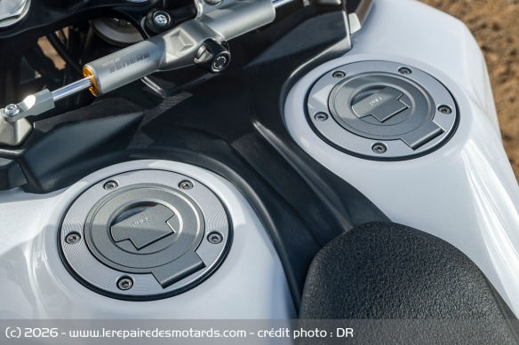 Le double réservoir de la Yamaha Ténéré 700 World Raid