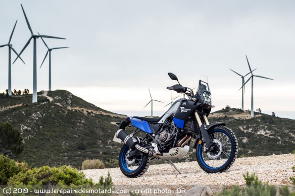 La Yamaha Ténéré 700 se présente comme un vrai trail polyvalent