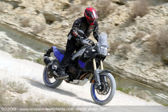 En off-road aussi le CP2 reste facile à contrôler