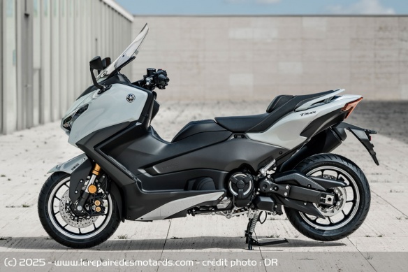 Le Yamaha TMAX TechMax s'affiche désormais à 15.599 euros