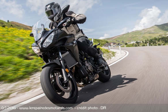 Essai Yamaha Tracer 700 - virage