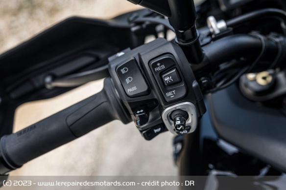 Commodos de la Yamaha Tracer 9 GT+