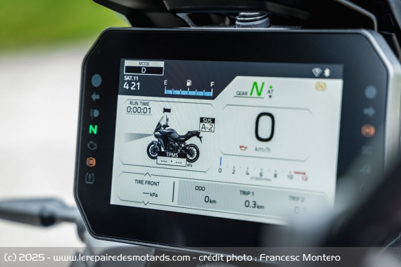 La dalle TFT de 7 pouces offre une bonne lisibilité des informations