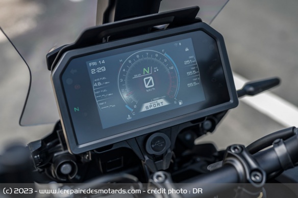 Compteur TFT de la Yamaha Tracer 9 GT+