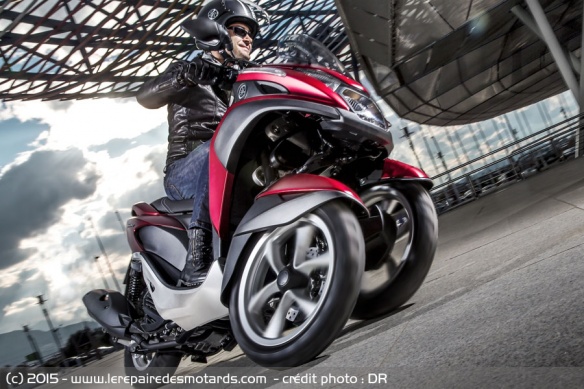 Essai Yamaha Tricity sur départementale