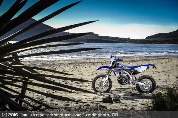 Yamaha 450 WR-F à la mer