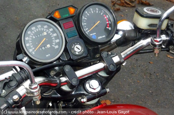 Compteur de la Yamaha 650 XS H1