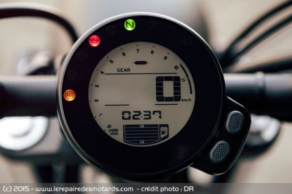 Compteur digital Yamaha XSR700
