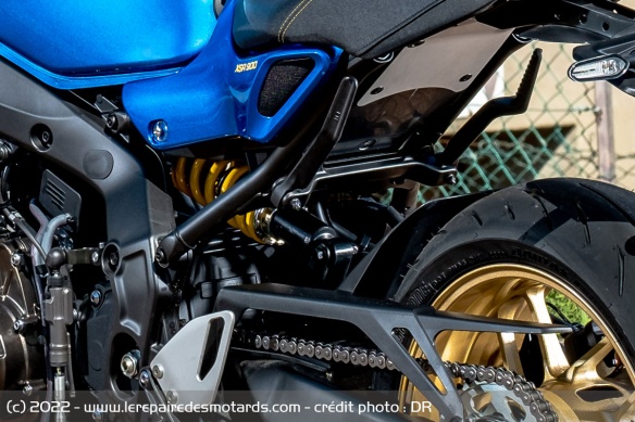 L'amortisseur central de la Yamaha XSR 900