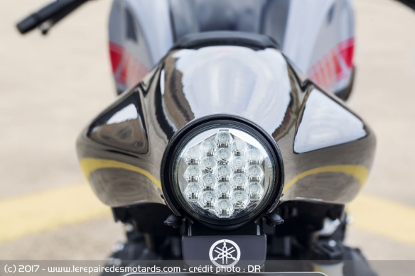 La coque arrière et le feu à LED sont du plus bel effet
