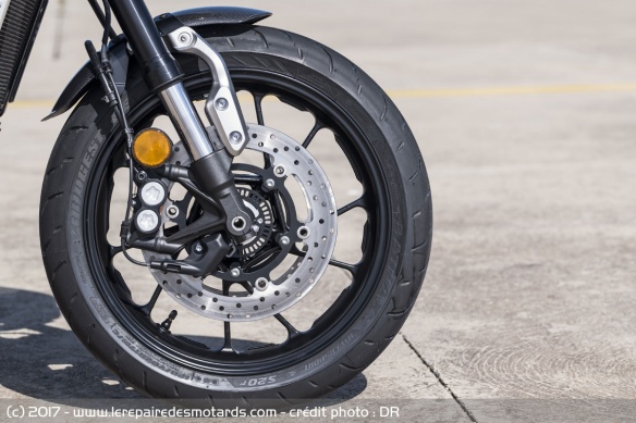 Frein avant de la Yamaha XSR 900 Abarth