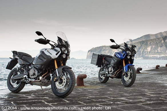 Yamaha XT 1200 ZE Super Ténéré en bleu et blanc