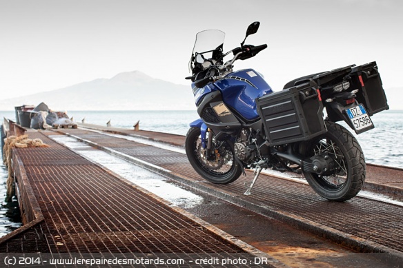 Yamaha XT 1200 ZE Super Ténéré en bleu