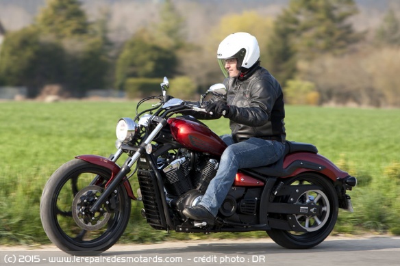 Yamaha XVS 1300 Custom sur route