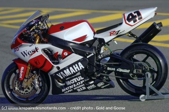 La Yamaha YZF-R7 OW-02 de Haga