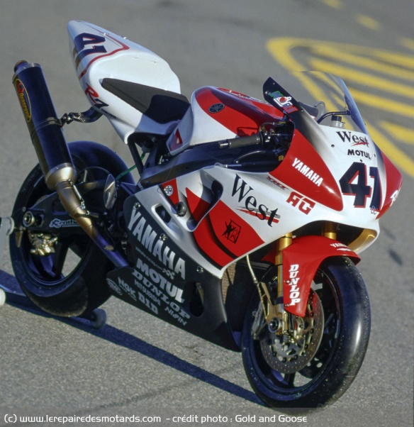Essai de la Yamaha YZF-R7 OW-02