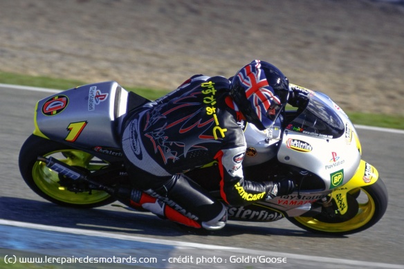 La Yamaha ne pèse que 97 kg sans essence