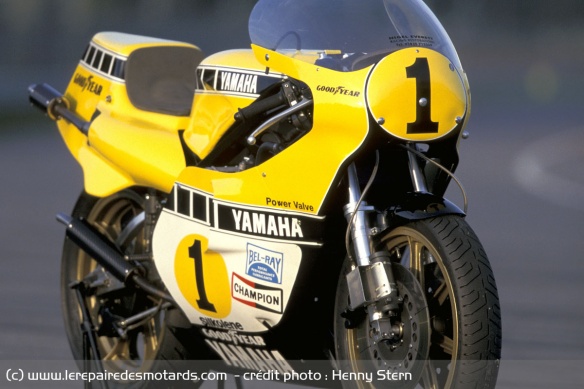 La Yamaha YZR500 OW48R de Kenny Roberts