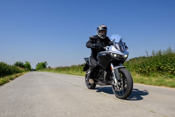Essai de la moto électrique Zero Motorcycles DSR A2 Essai de la moto électrique Zero Motorcycles DSR A2