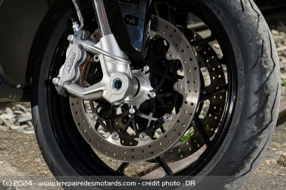 Les étriers radiaux avant J.Juan de la Zero Motorcycles SR A2