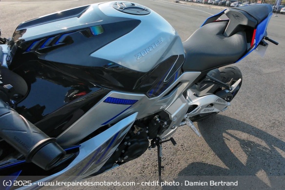 La selle de la Zontes 703 RR