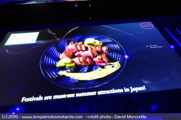 Table de restaurant japonais virtuel