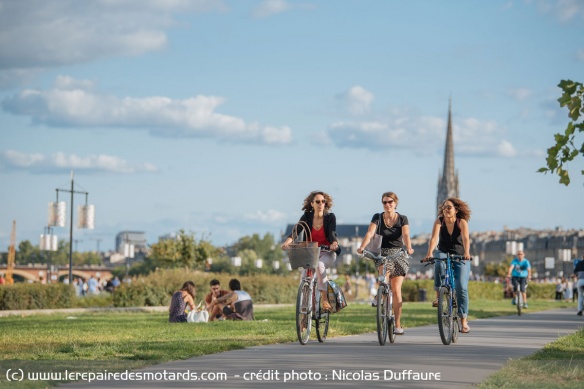 La ville compte de nombreuses pistes cyclables