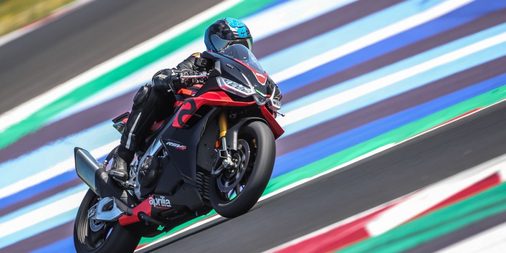 Essai  Aprilia RSV4 Factory