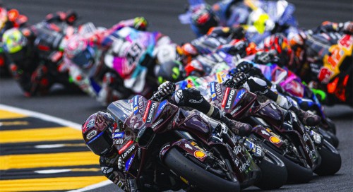 Marc Marquez s'impose devant Alex Marquez et Fabio Di Giannatonio au Mugello, remportant ainsi le 93e Grand Prix de sa carrière 